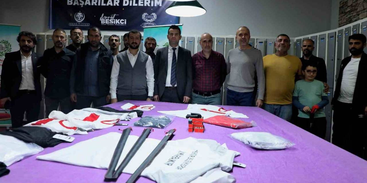 Diyarbakır’da Sporculara Malzeme Desteği