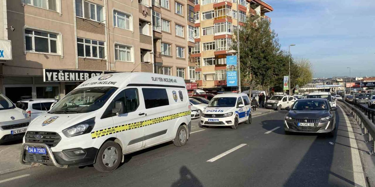 Avcılar’da Dördüncü Kattan Atlayan Genç Öldü