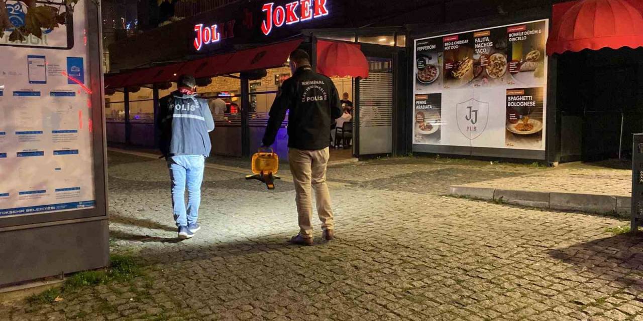 Derya Bedavacı’nın Sahne Aldığı Eğlence Mekanına Silahlı Saldırı