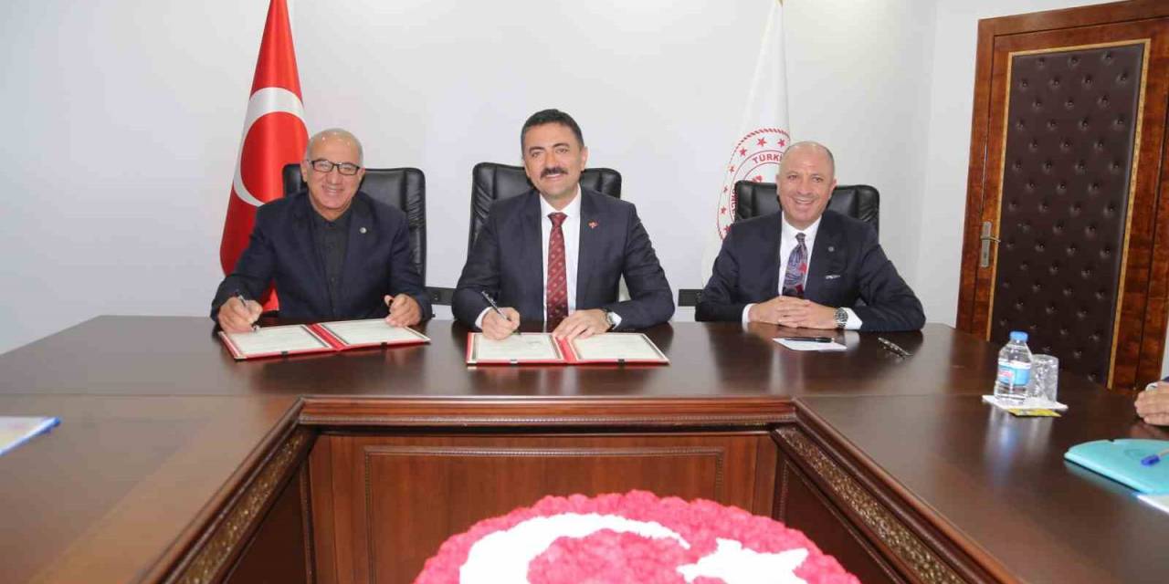 Tunceli Osb İle Ankara Aso Arasında “Kardeş Osb” Protokolü İmzalandı