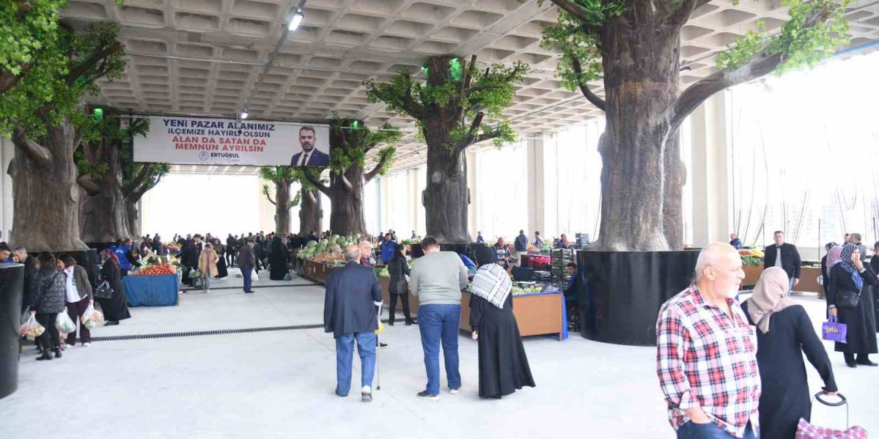 Pursaklar Mimar Sinan Kapalı Pazar Alanı Ve Ticaret Merkezi Açıldı