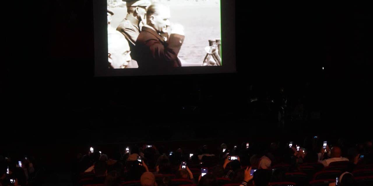 Atatürk Sevdiği Türkülerle Yad Edildi