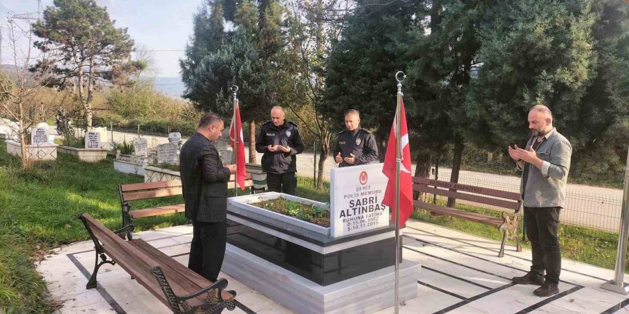 Şehit Polisi Meslektaşları Mezarı Başında Andı