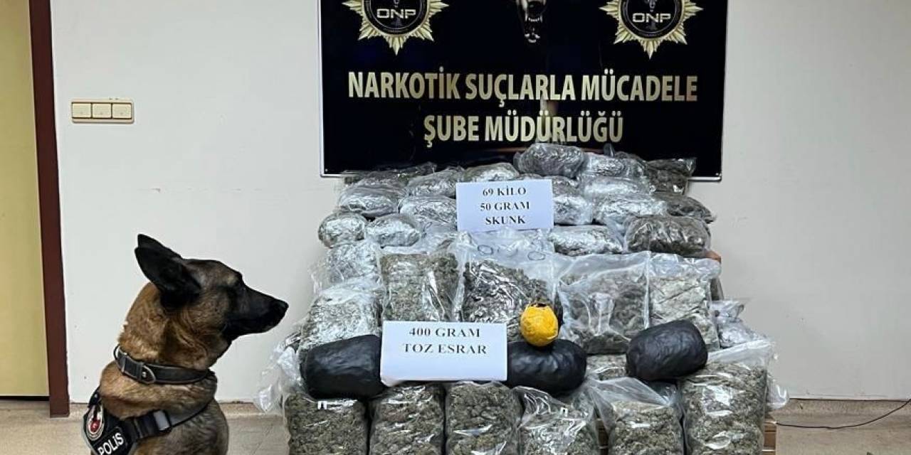 Osmaniye’de Durdurulan Minibüste 69 Kilo Uyuşturucu Madde Ele Geçirildi