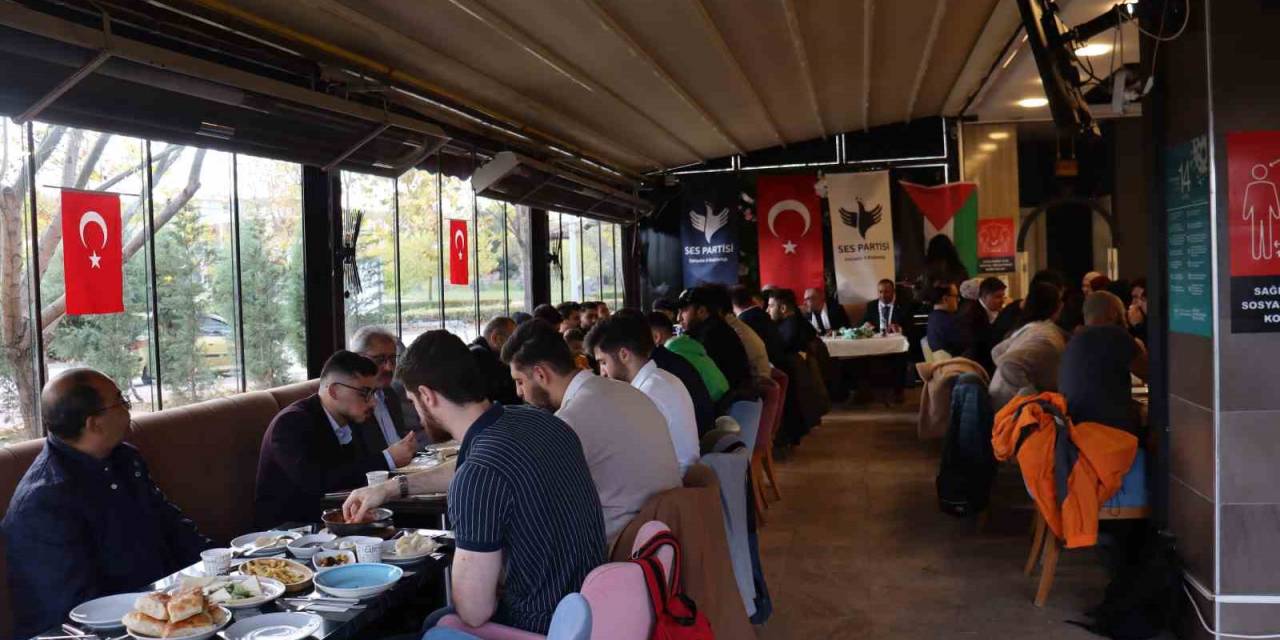 Filistinli Öğrenciler Kahvaltıda Bir Araya Geldi