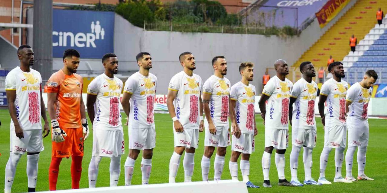 Trendyol Süper Lig: Kasımpaşa: 1 - Kayserispor: 3 (İlk Yarı)