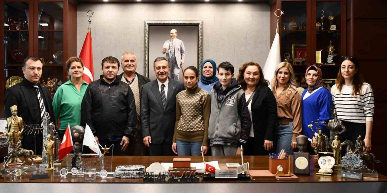 Başkan Ataç Özel Gereksinimli Gençlerle Buluştu
