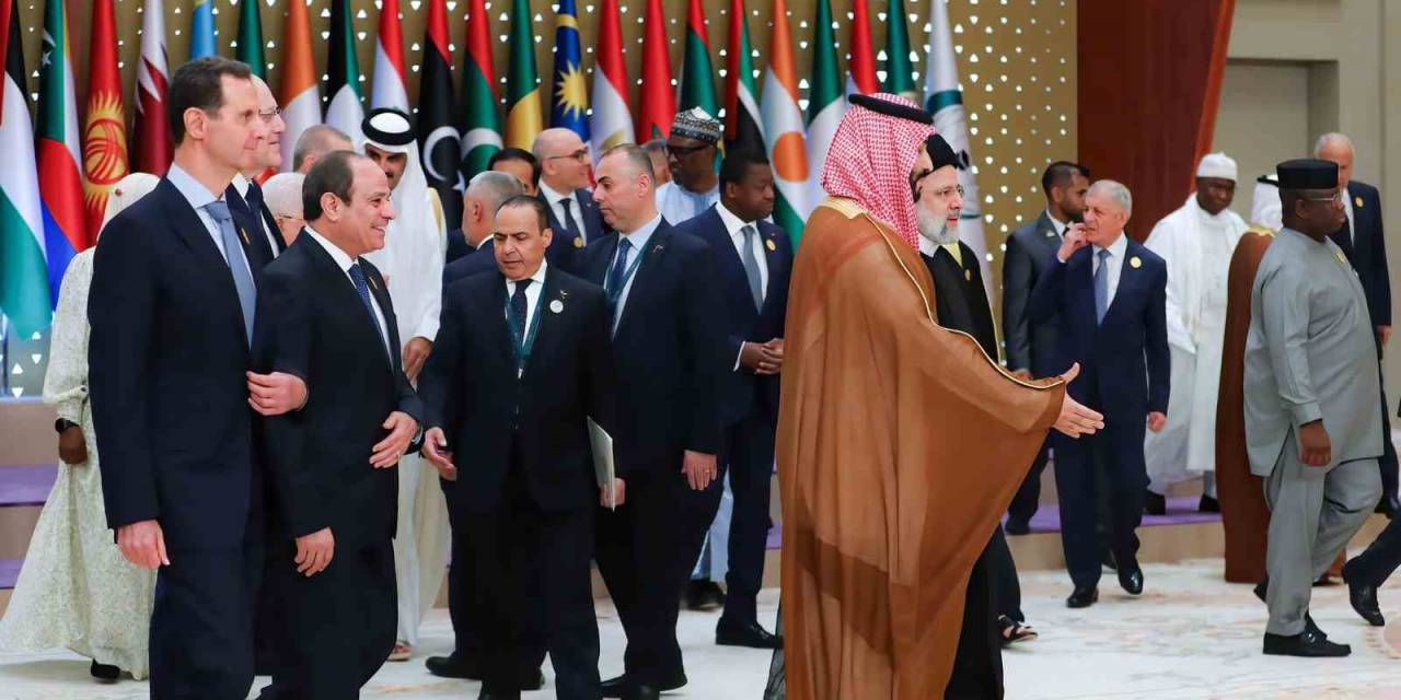 Sisi: "Gazzelilere Yönelik Toplu Cezalandırma Politikaları, Meşru Müdafaa Ya Da Herhangi Bir Bahaneyle Meşrulaştırılamaz"