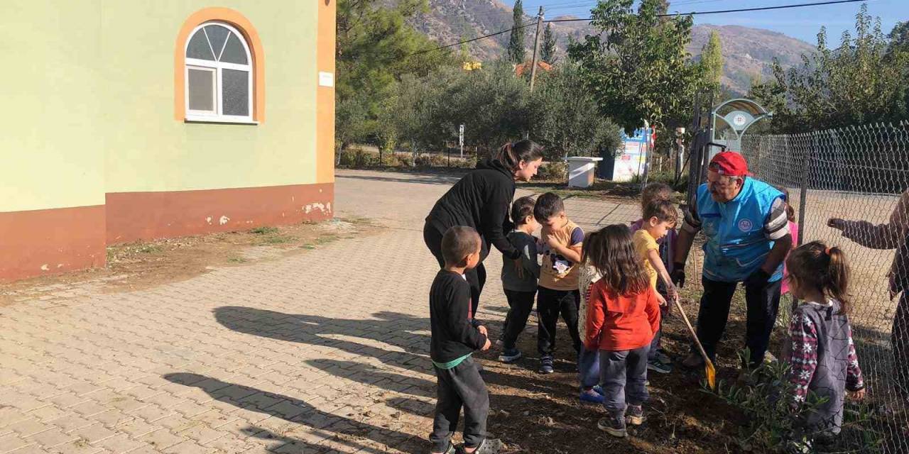 Köyceğiz Müftülüğü’nden ‘Geleceğe Nefes Cumhuriyete Nefes’ Etkinliği