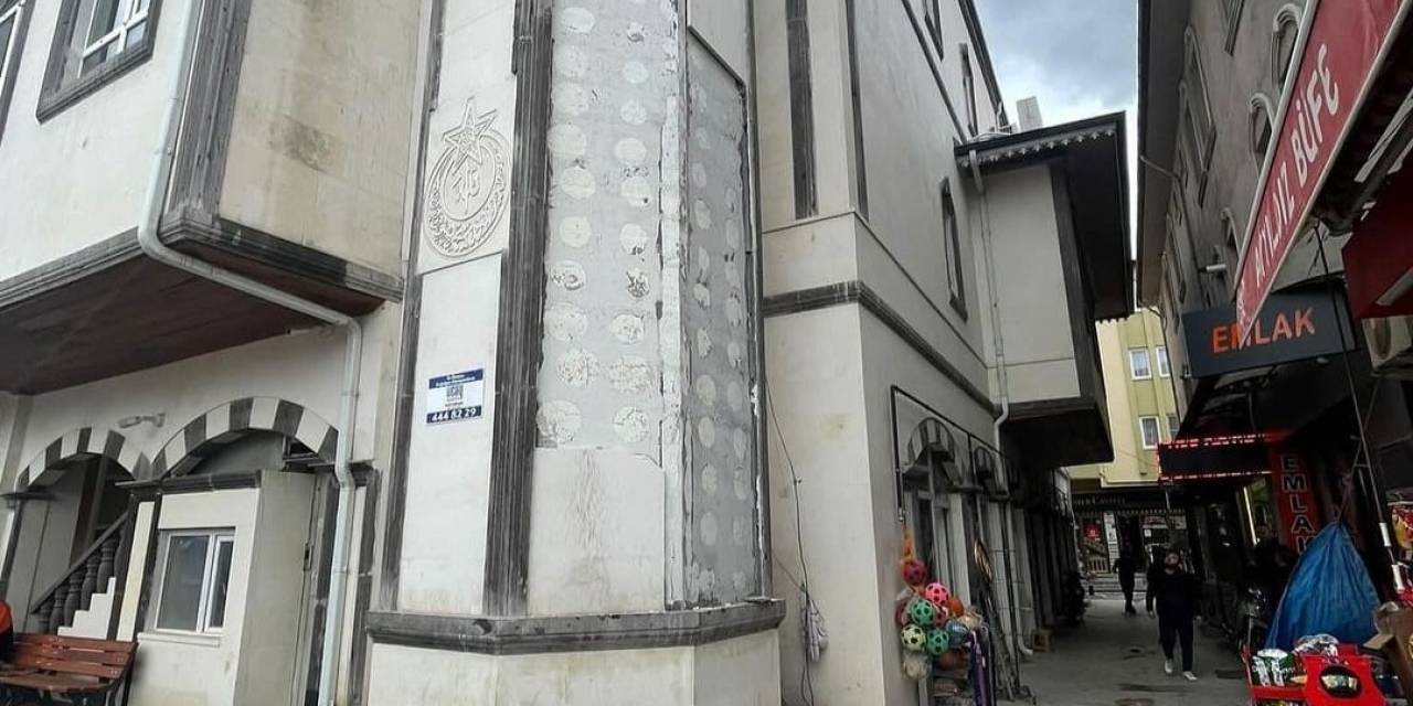 İvrindi’de Faciadan Dönüldü, Vatandaşlar Saniyelerle Kurtuldu
