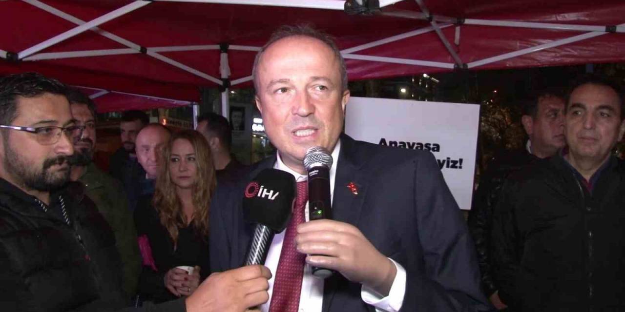 Avcılar’da “Anayasa Nöbeti” İkinci Gününde Devam Etti