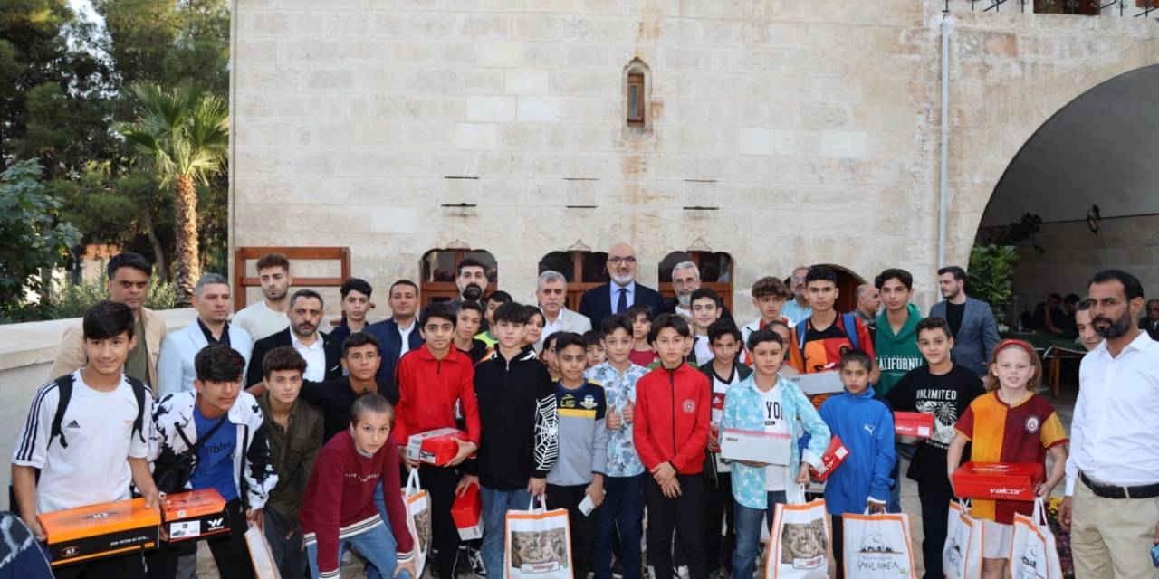 Başarılı Sporcular Ödüllendirildi