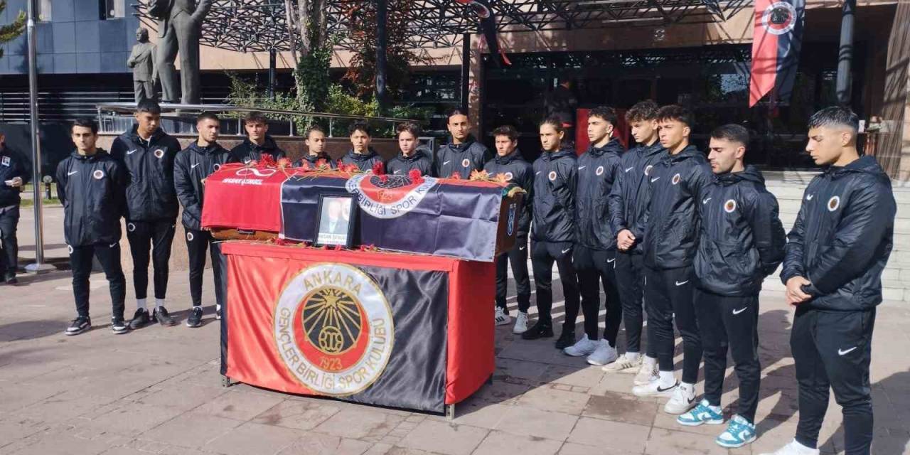 Gençlerbirliği’nin Eski Başkanı Hasan Şengel İçin Tören Düzenlendi