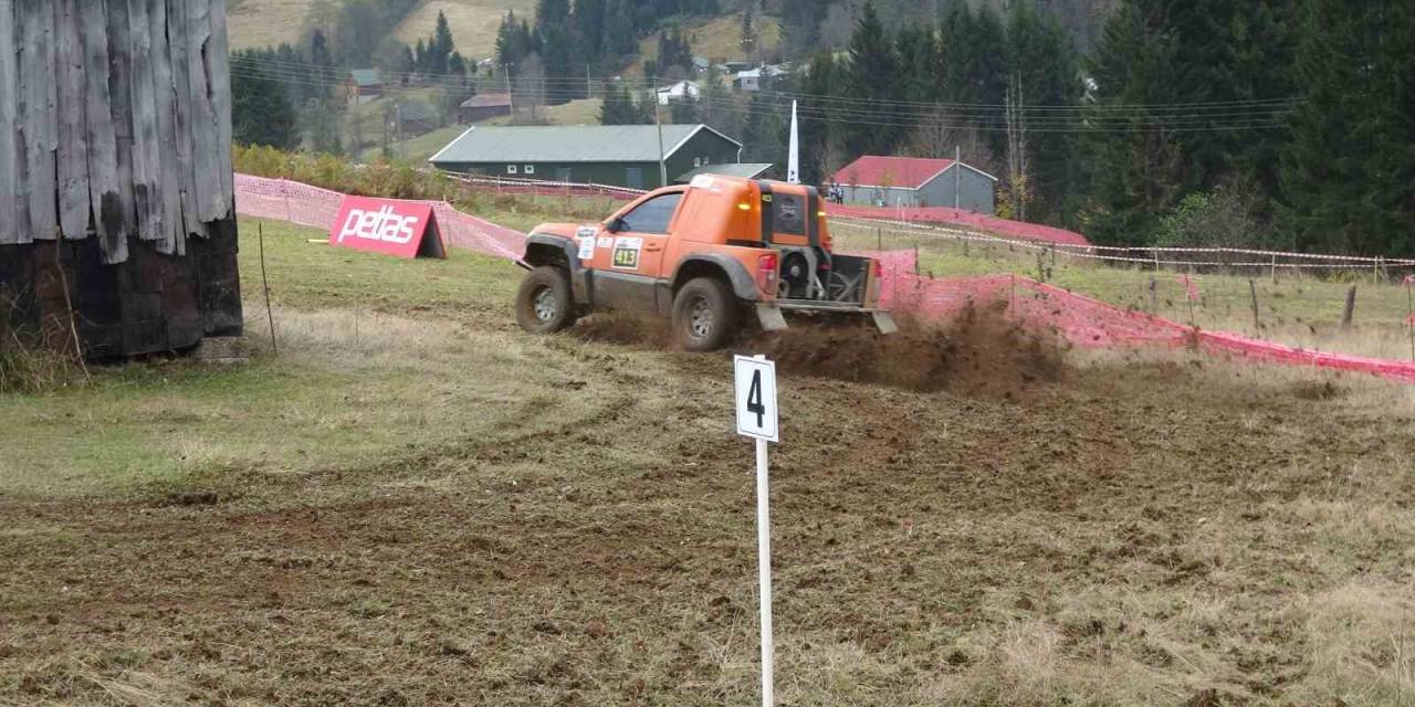 Karadeniz Yaylalarındaki Zorlu Off-road Yarışları Nefesleri Kesti