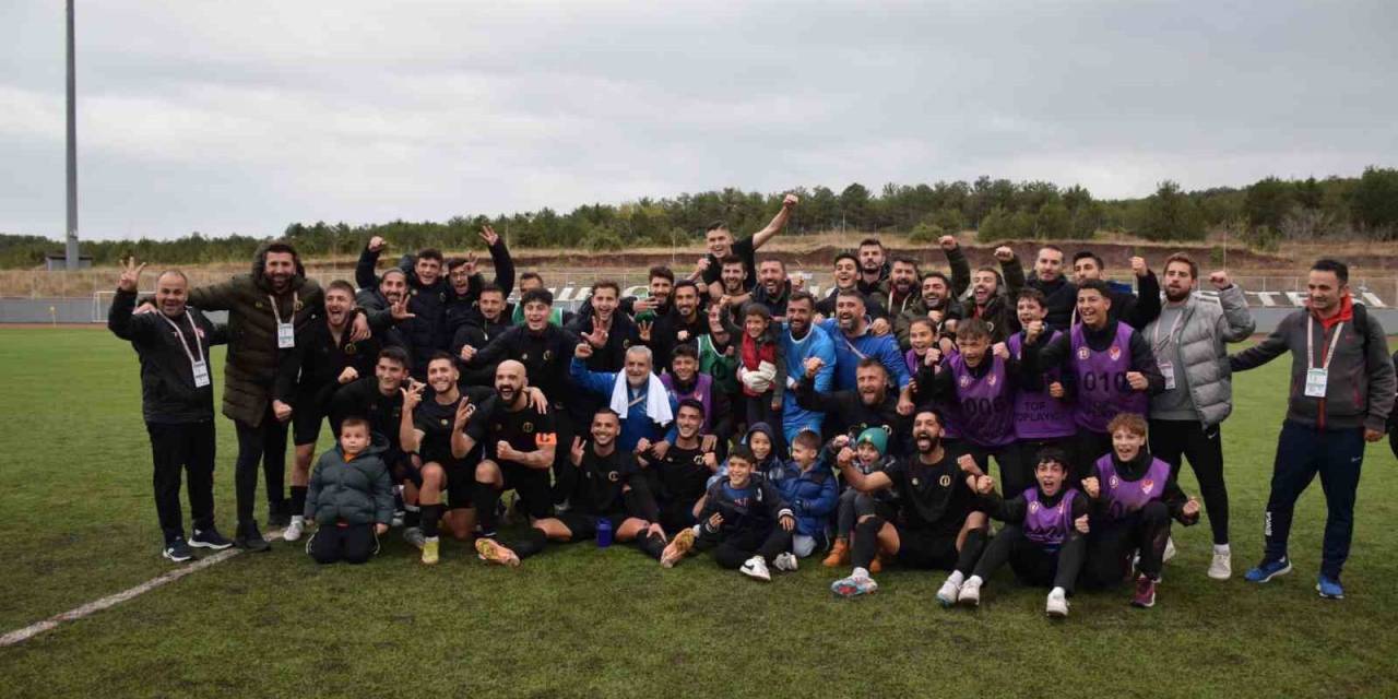 Tff 3. Lig: Anadolu Üniversitesi: 3 - Karşıyaka Spor Kulübü: 2