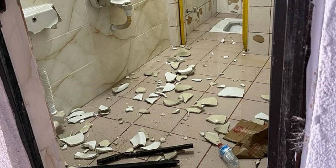 Taraftarlar Ortalığı Birbirine Kattı