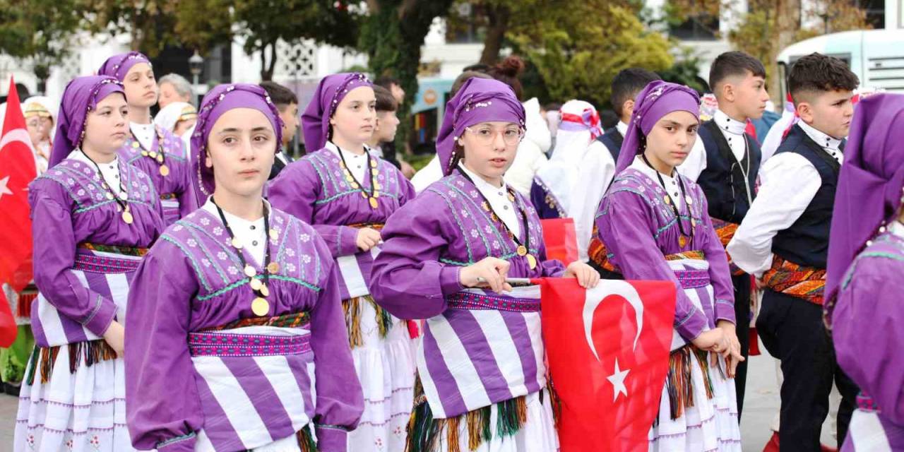 Konya’da Halk Oyunları Minikler Türkiye Şampiyonası Kortejle Başladı