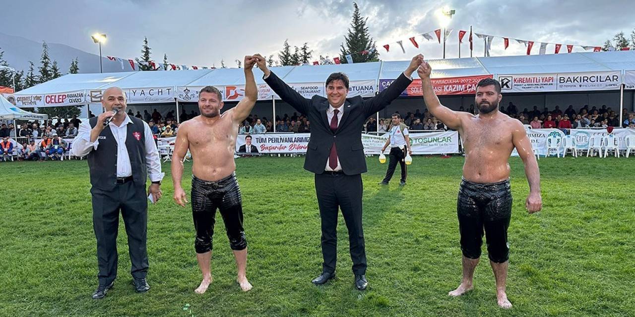 Fethiye’de Yağlı Güreşlerin Kazananı ’batu’ Oldu