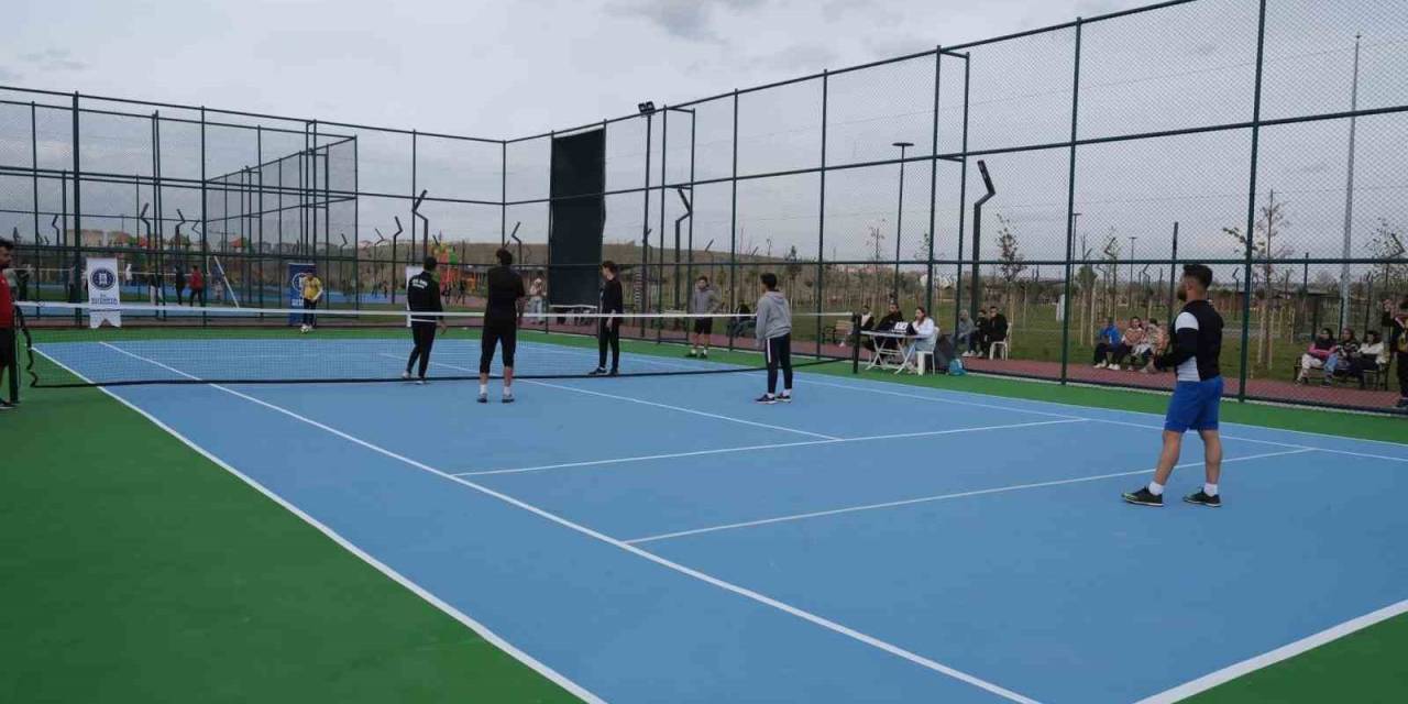 Kütahya’da Ayak Tenisi Turnuvası