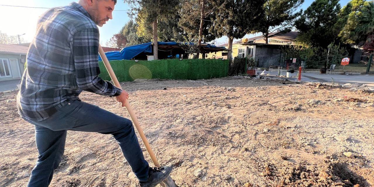 Deprem Şehitleri Anısına 46 Fidan Dikti