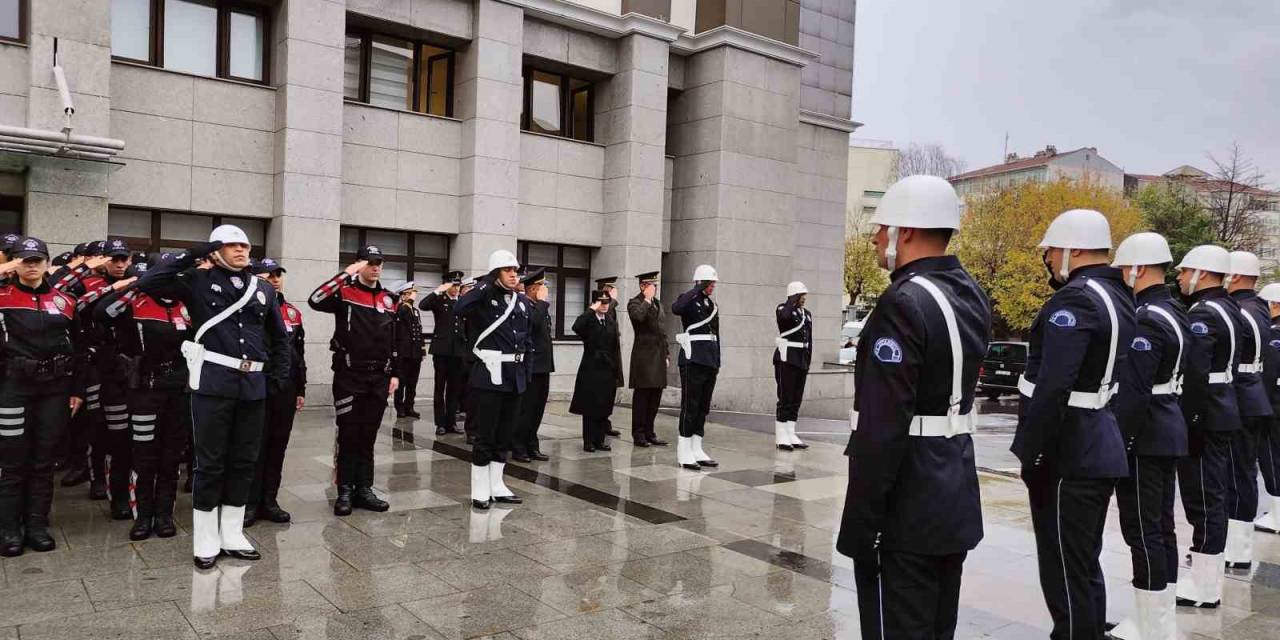 Şehit Polis İçin İstanbul Emniyet Müdürlüğünde Tören Düzenlendi