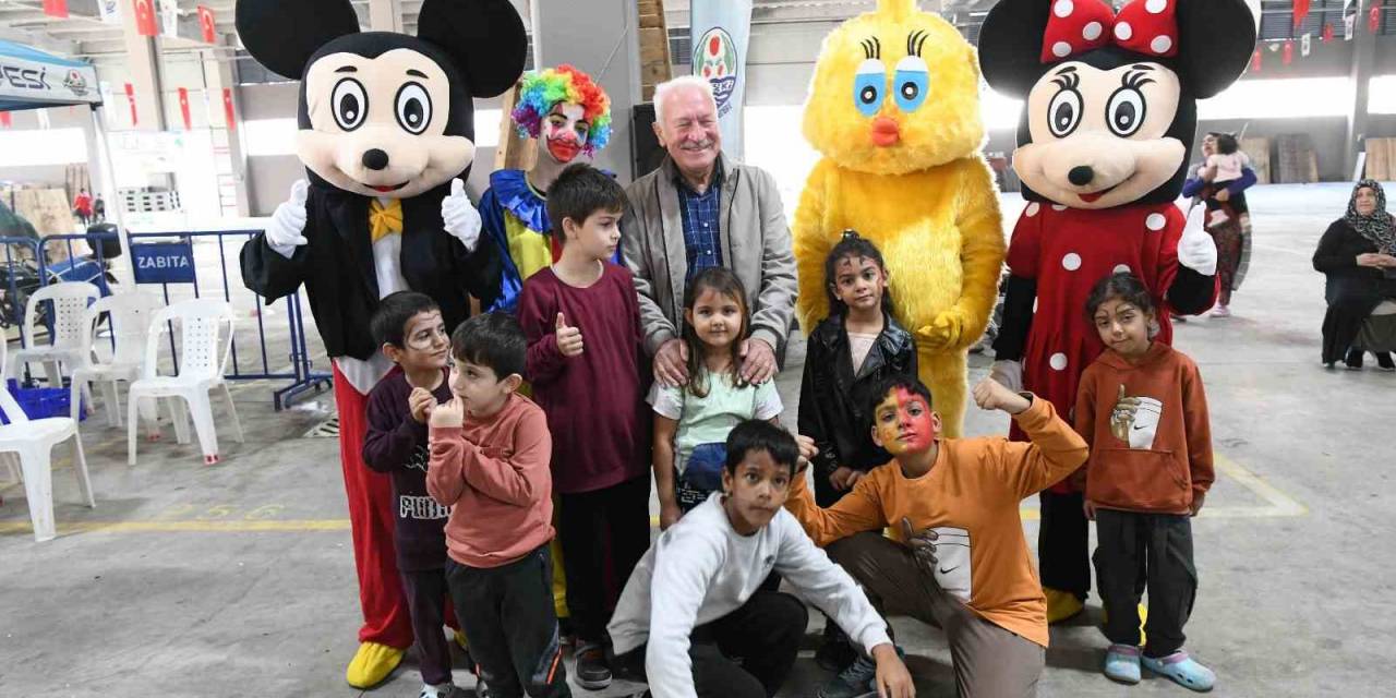 Lapseki Belediyesi’nin ’ara Tatil Çocuk Şenliği’ Devam Ediyor