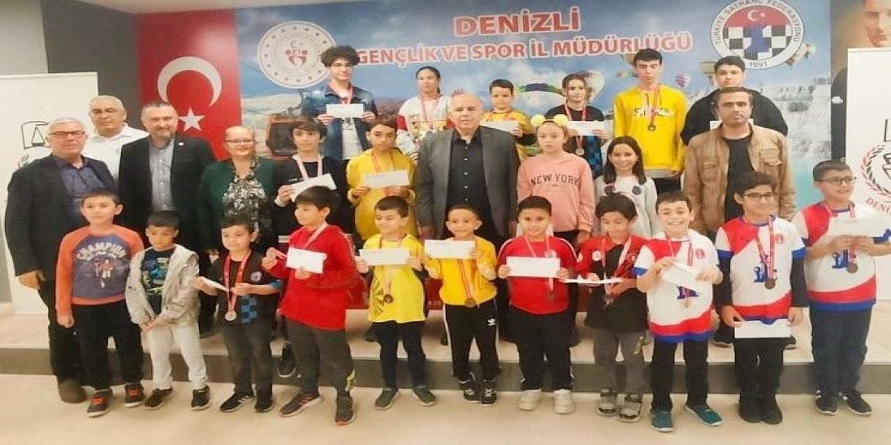 Hamleler 100. Yıl Aşkına Atıldı