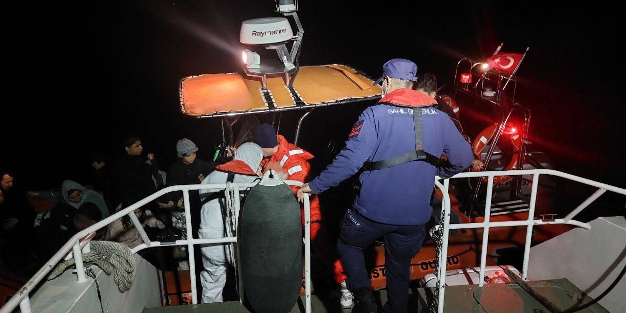 Ayvalık’ta 29 Düzensiz Göçmen Kurtarıldı