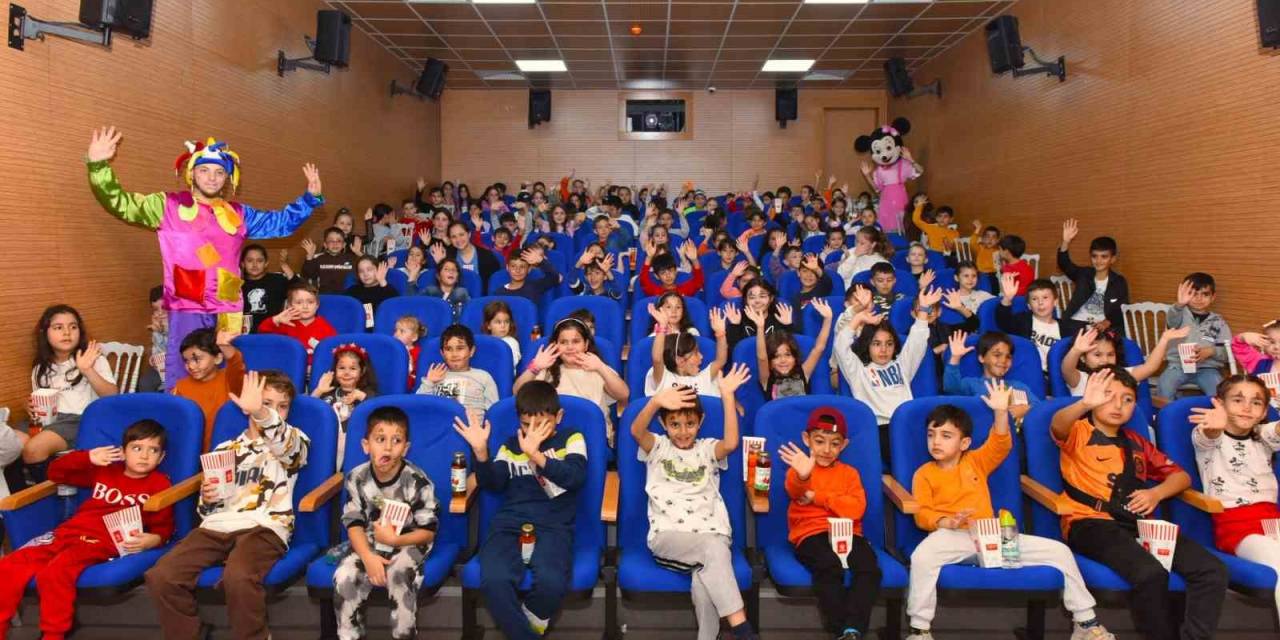Altınordu’da Çocuklar Sinema Günlerinde Buluştu