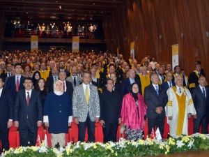 Bakan Ayşen Gürcan: “Üniversiteler Bilimin Işığından Gitmelidir”