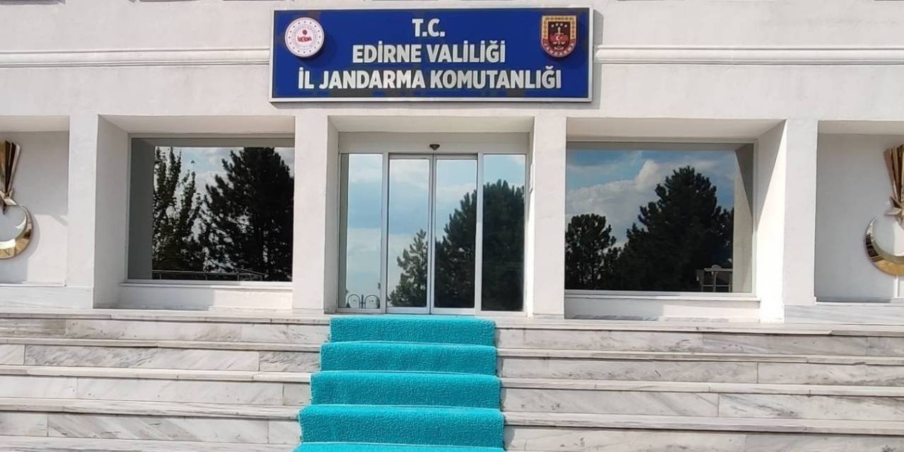 Edirne’de 13 Yıl 4 Ay Hapis Cezası Bulunan Şüpheli Yakalanarak Tutuklandı