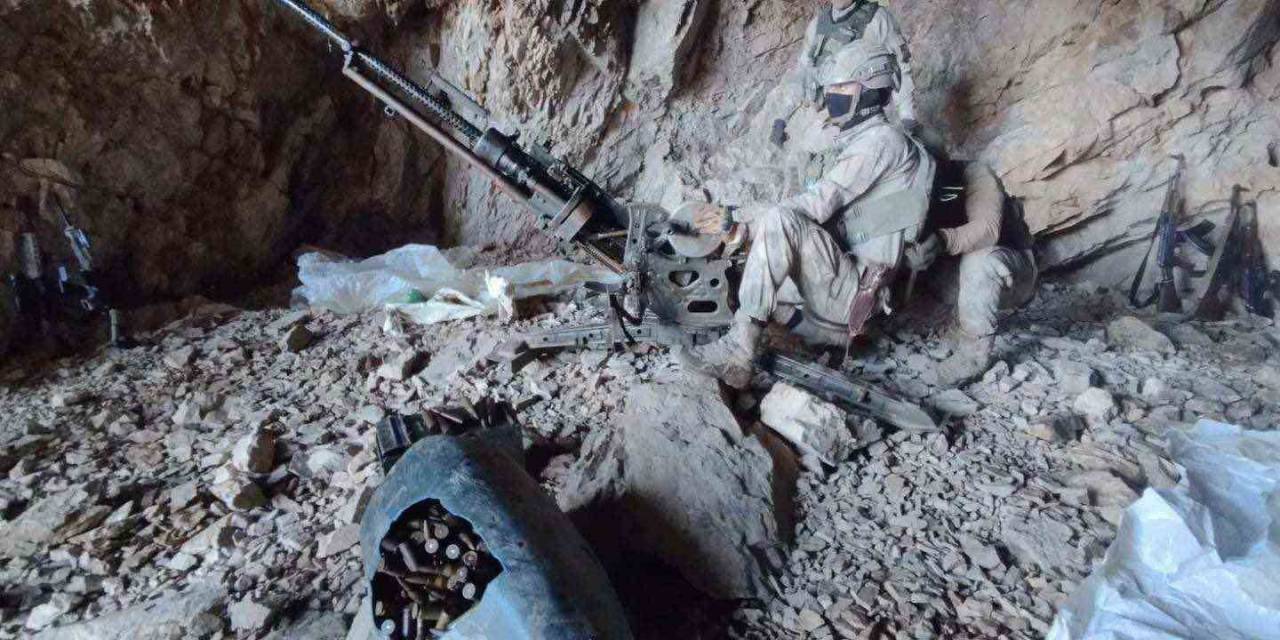 Hakkari’de Çok Sayıda Silah Ve Mühimmat Ele Geçirildi