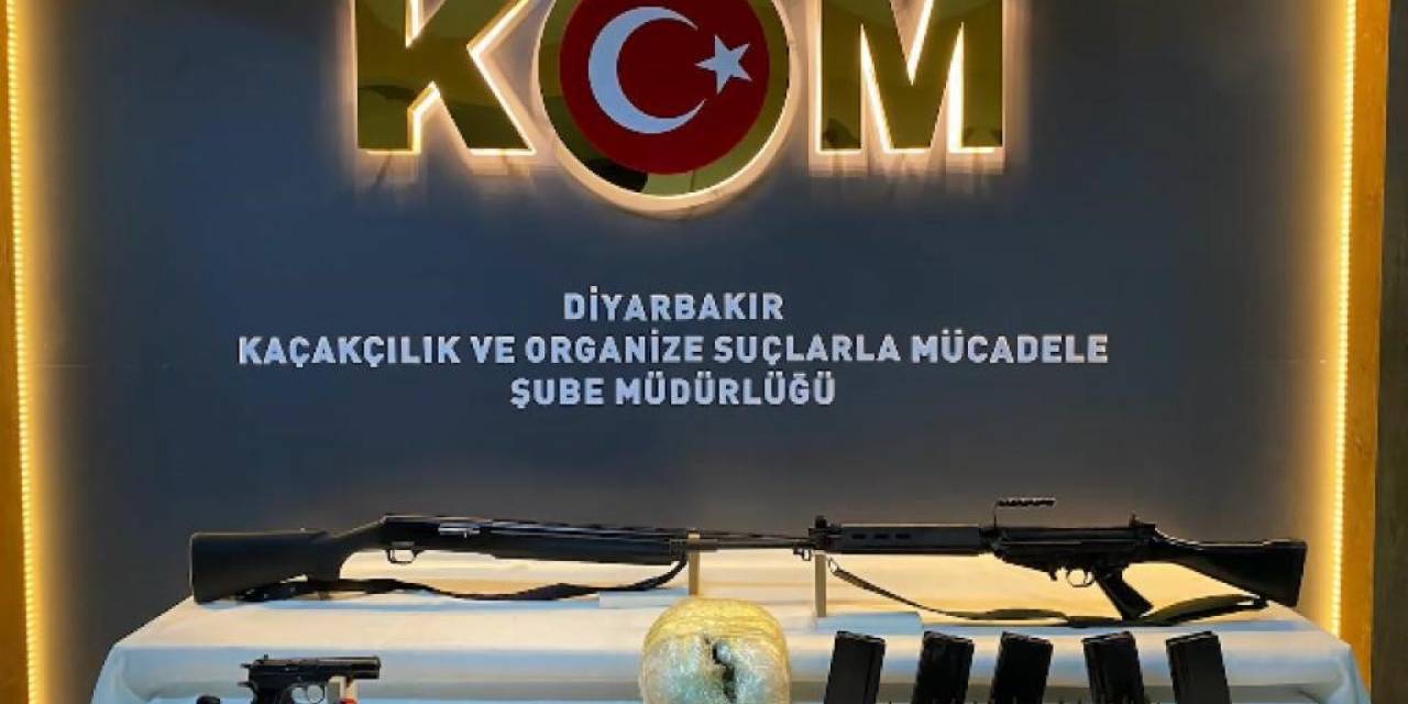 Diyarbakır’da Buğday Yığınları Altında Silahlar Ve Uyuşturucu Ele Geçirildi