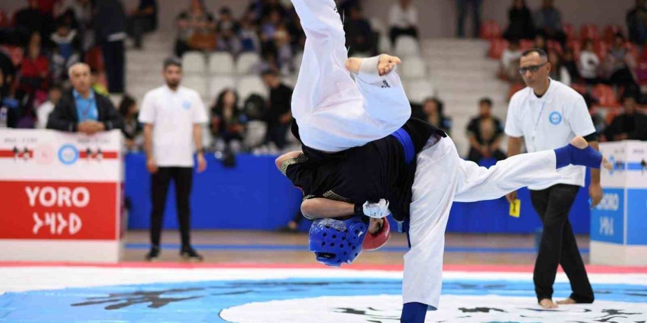 Mudanya’da Alpagut Rüzgarı Esti