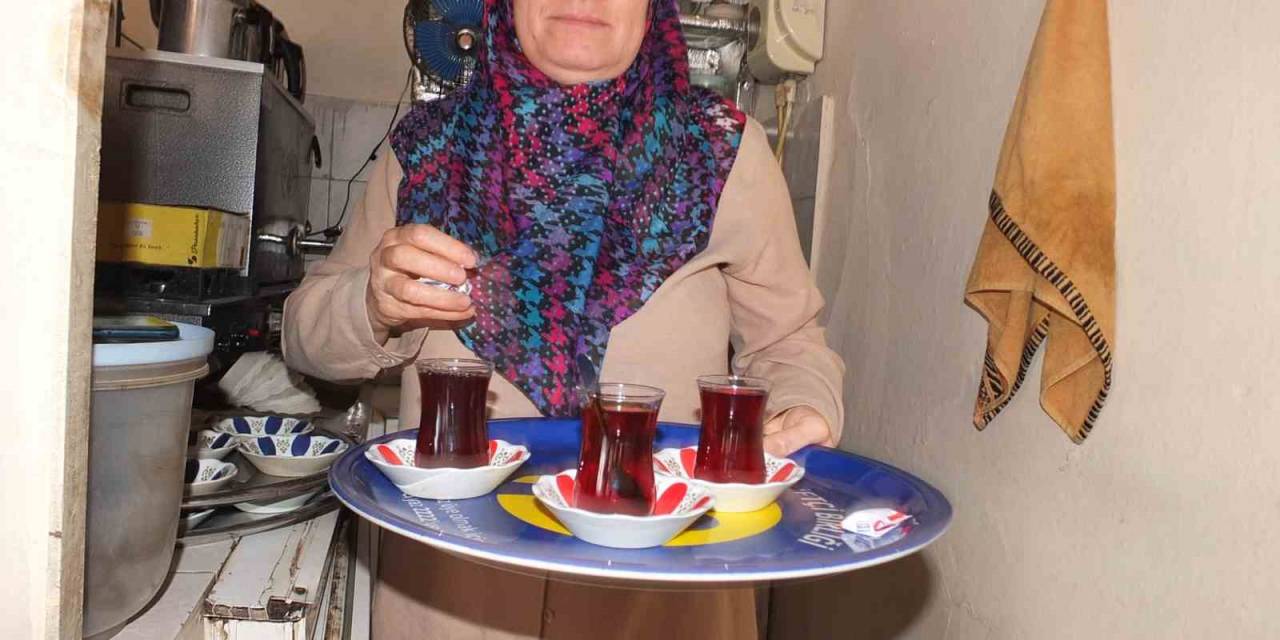 Balıkesir’de  Köy Kahvehanelerini Kadınlar Çalıştırıyor