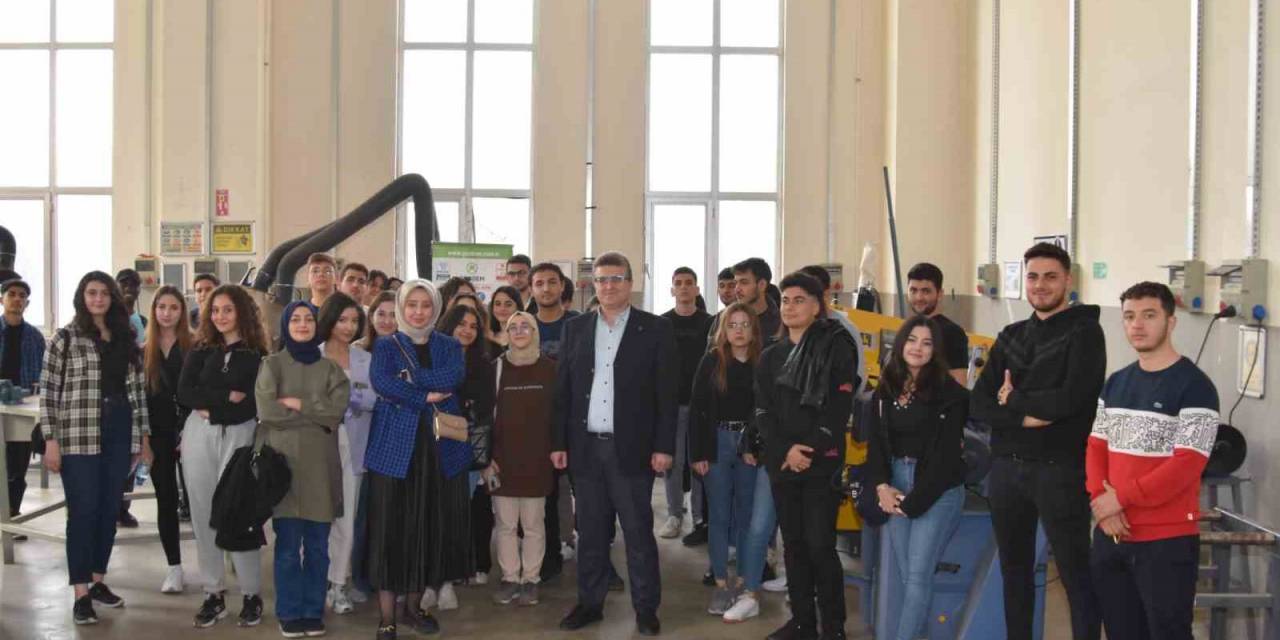 Gso Başkanı Adnan Ünverdi, Üniversite Öğrencileri İle Bir Araya Geldi