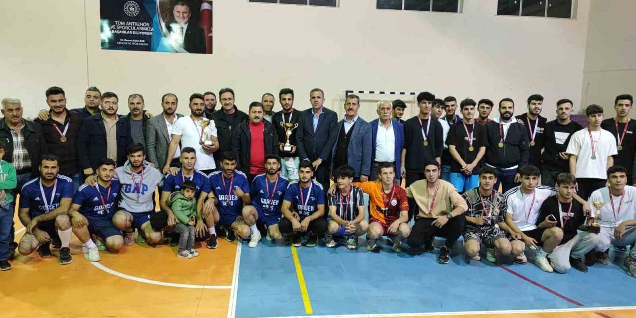 Sincik’te Voleybol Turnuvası Düzenlendi
