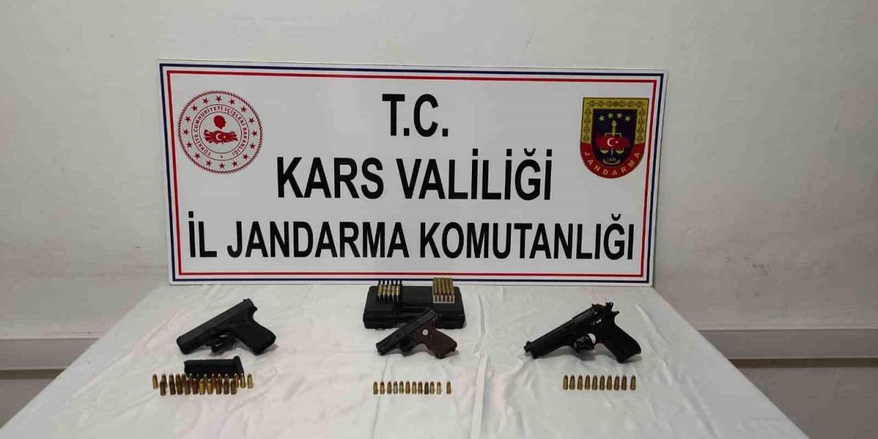 Kars’ta Jandarmadan Silah Ve Sahte İçki Operasyonu
