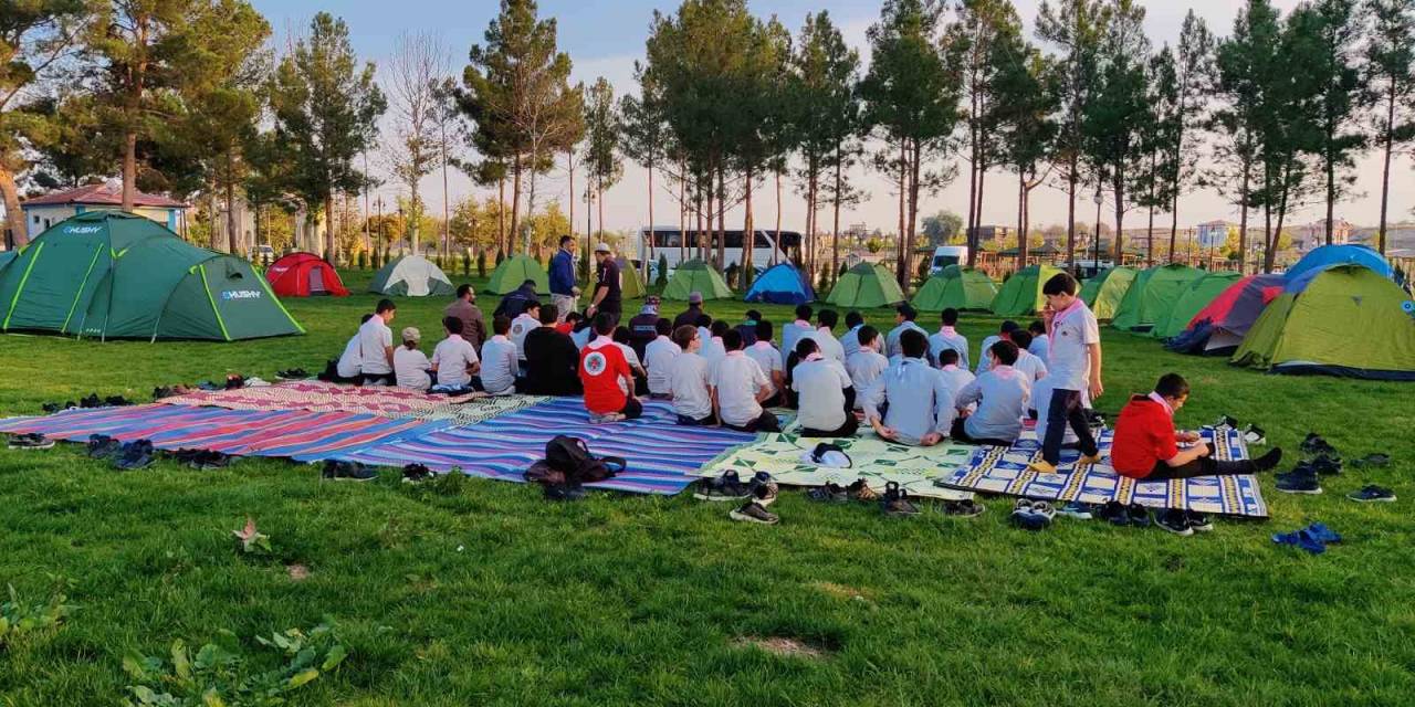 Kırkgöz Sahil Parkı’nda İzcilik Kampı