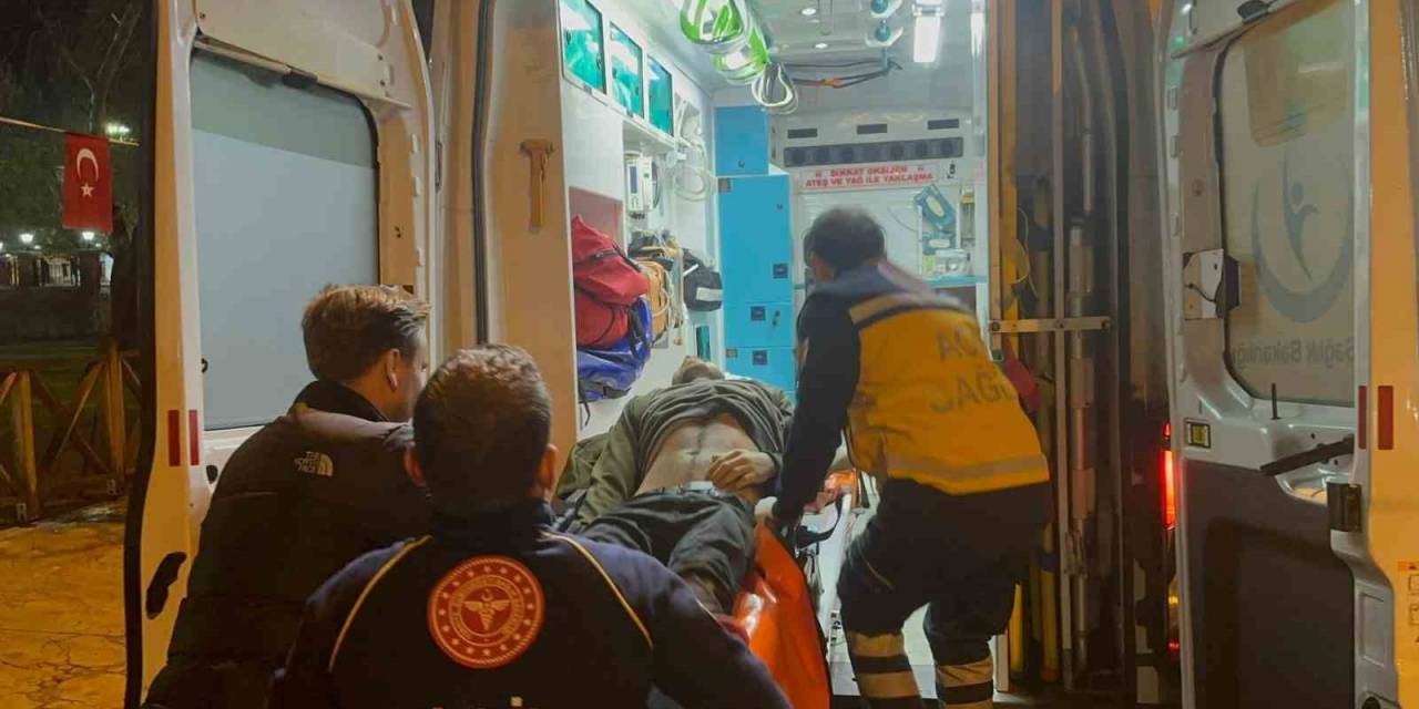 Silahla Vurulan Genç Hayatını Kaybetti