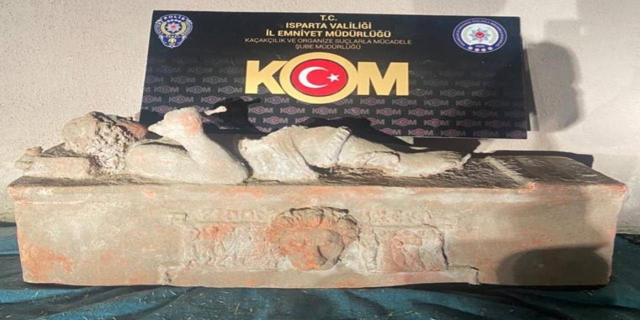 Eski Roma Dönemine Ait Lahit Mezar Ele Geçirildi