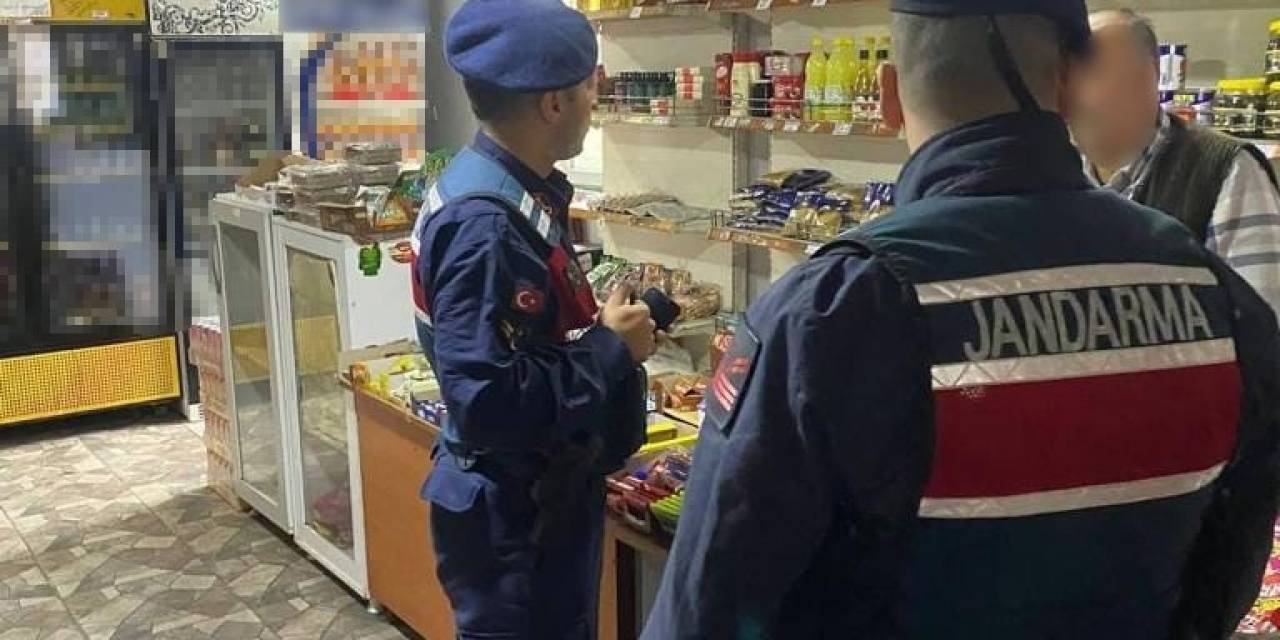 Jandarmanın Uygulamasında 2 Bin Kişi, 329 Araç Denetlendi