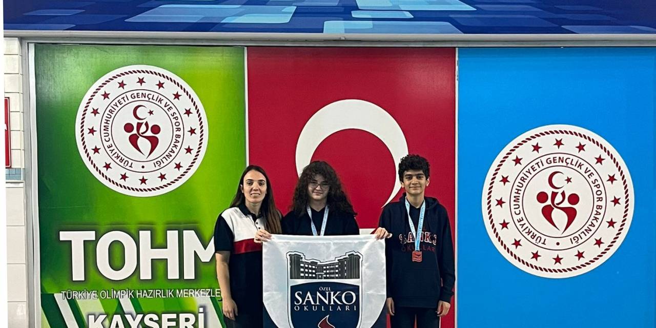 Sanko Okulları Öğrencileri Türkiye Yüzme Şampiyonası’na Gidiyor