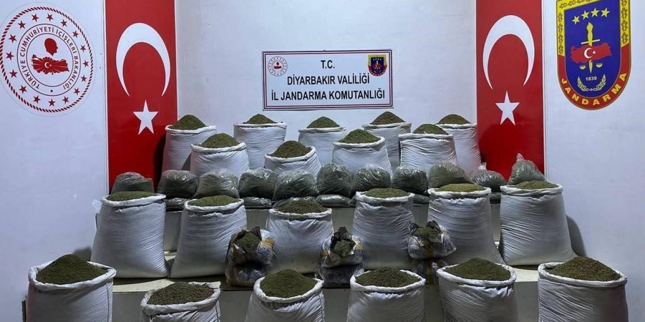 Diyarbakır’ın 3 İlçesinde 1 Ton 23 Kilo Esrar Ele Geçirildi