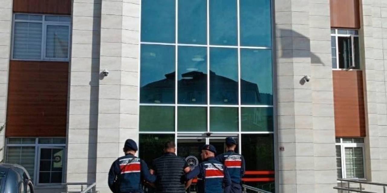 Burdur’da Jandarmanın Genel Asayiş Çalışmasında 5 Kişi Tutuklandı