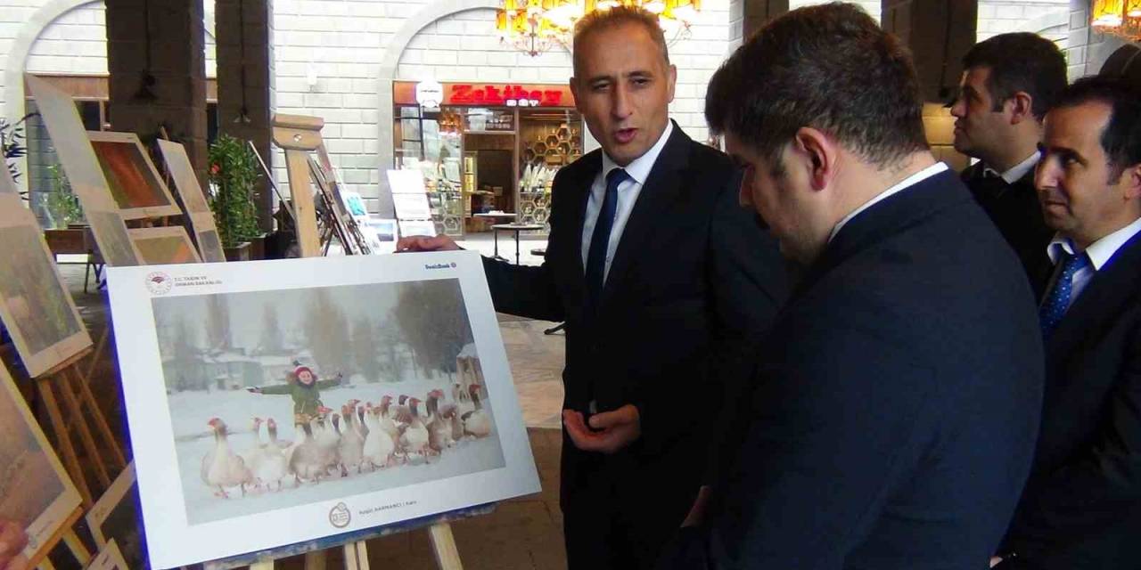 Kars’ta Tarım Ve İnsan Fotoğraf Sergisi’nin Açılışı Yapıldı