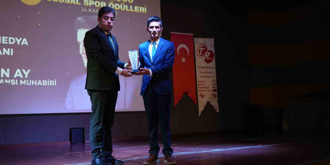 İha Muhabiri Hasan Ay’a Ödül