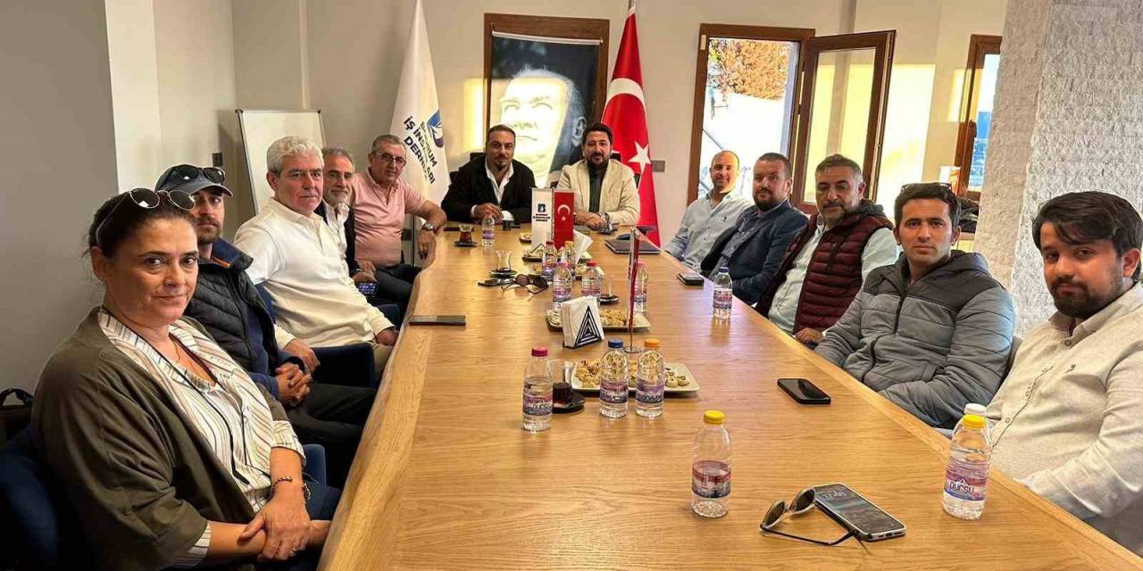 Bgc Yönetim Kurulu Üyeleri İş İnsanları İle Bir Araya Geldi