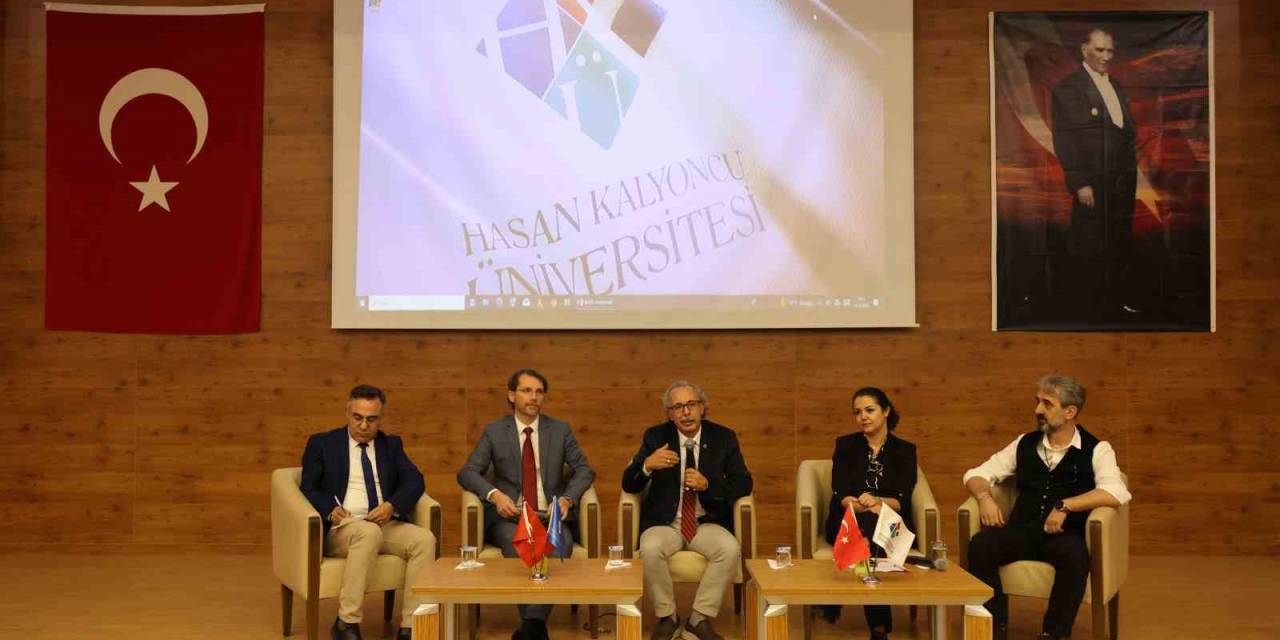 Hkü’de “Filistin Meselesi” Panellerinin İkincisi Gerçekleştirildi