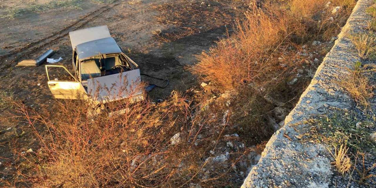 Şarampole Düşen Araçtaki 5 Kişi Yaralandı
